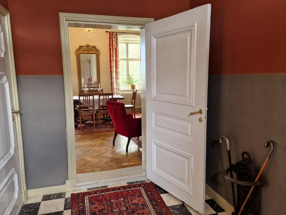 Hostal Naeaes Slott Floda  Exterior foto
